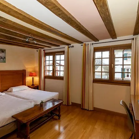 Lastiry Hotel Sare